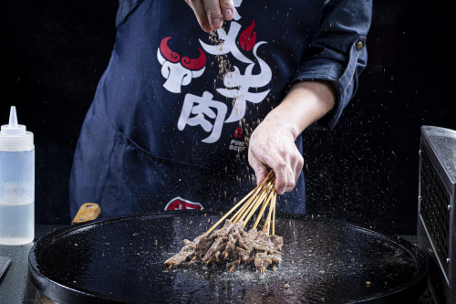 夜经济市场持续火热，味多香烈火牛肉必将成为烧烤业头部品牌！