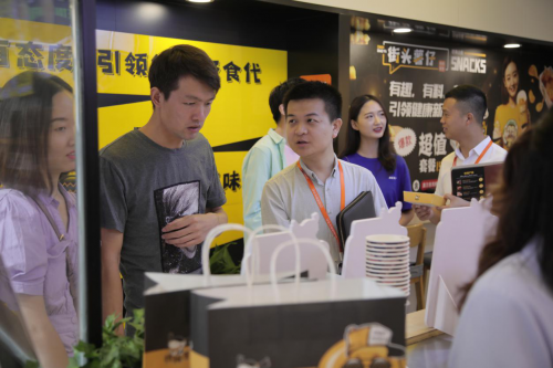 吃出百种味道！馋掉牙街头薯仔：让舌尖享受快乐美食之旅