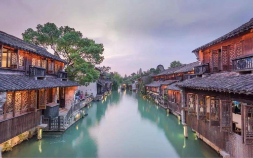 中國旅游日怎么玩？安全又舒適的它，帶你嗨起來！